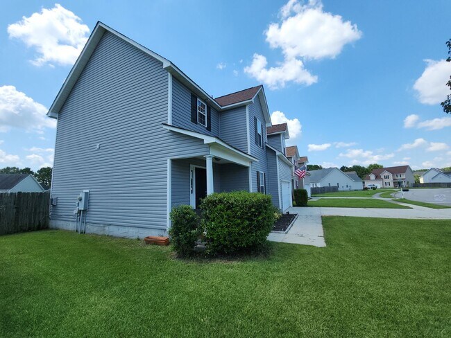 Building Photo - 205 Ashcroft Dr