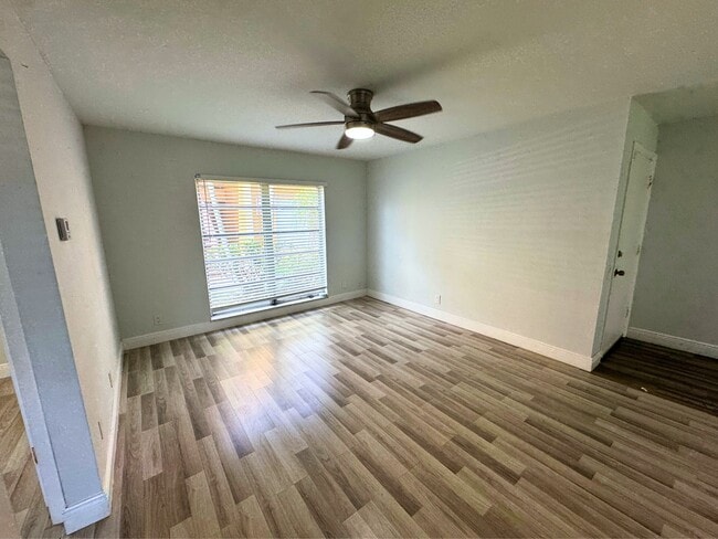 Building Photo - 4501 Treehouse Ln