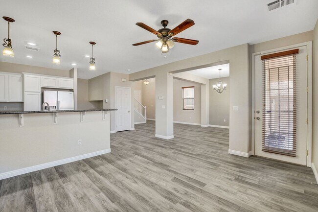 Building Photo - TWO STORY CUL-DE-SAC HOME, 3 BEDROOM 2.5 BATH HOME