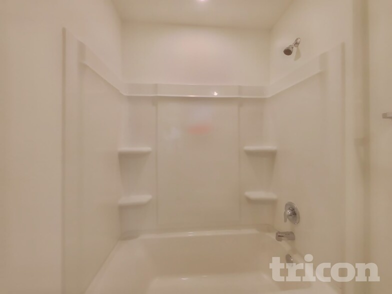 Building Photo - 3060 Dawn Sound Dr