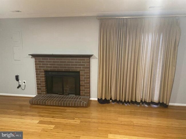 Building Photo - 5925 Heatherwood Ct