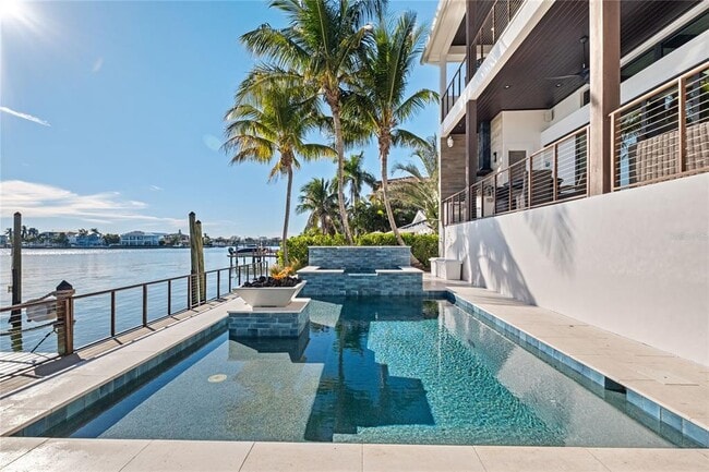 Building Photo - 459 20th Ave