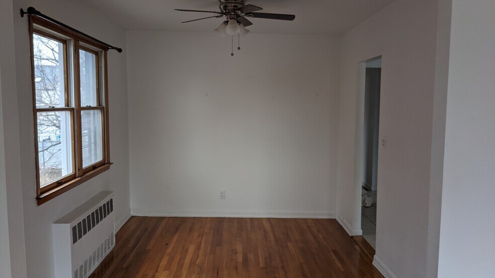 Building Photo - 16619 25th Ave