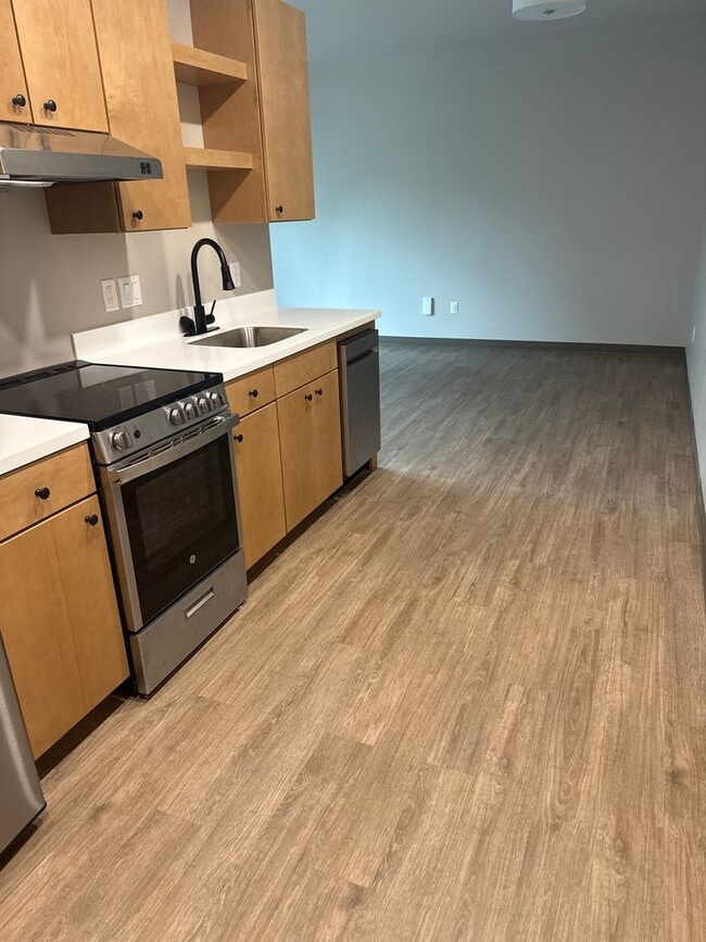 Building Photo - Beautiful, Brand New Studio Near CSU!