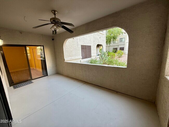 Building Photo - 9555 E Raintree Dr