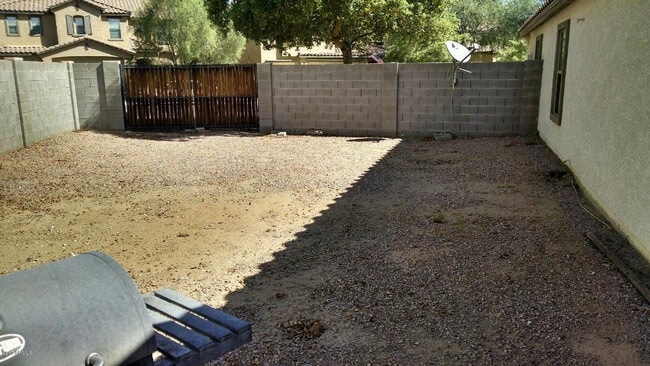 Building Photo - 13555 W Watson Ln