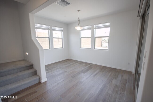 Building Photo - 21326 W Roanoke Ave