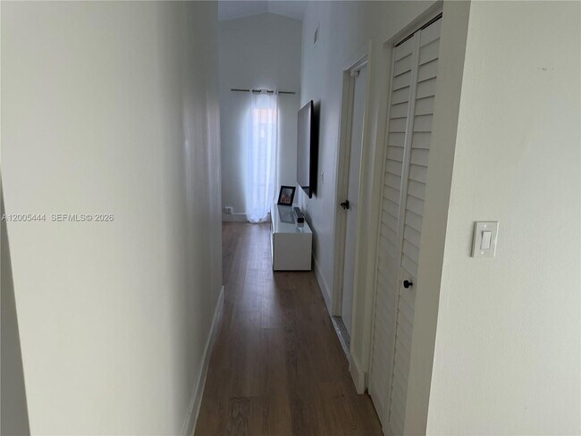 Building Photo - 8611 NW 51st Ct