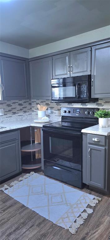 Building Photo - 7307 Edenborough Dr