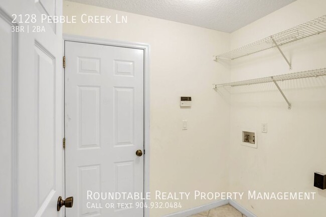 Building Photo - 2128 Pebble Creek Ln