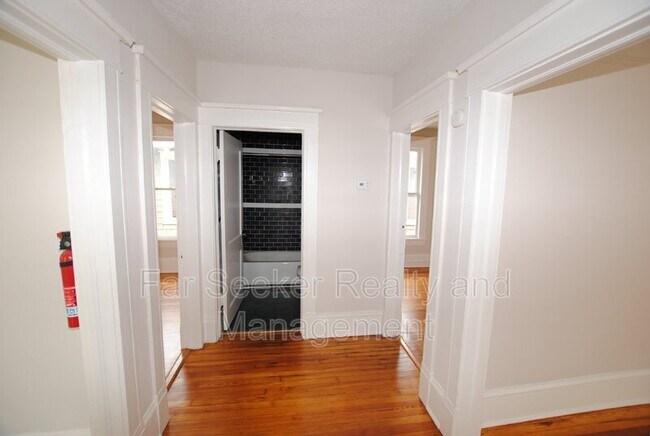 Building Photo - 1525 Osceola St