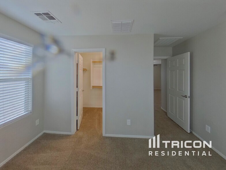 Building Photo - 4804 W Leodra Ln