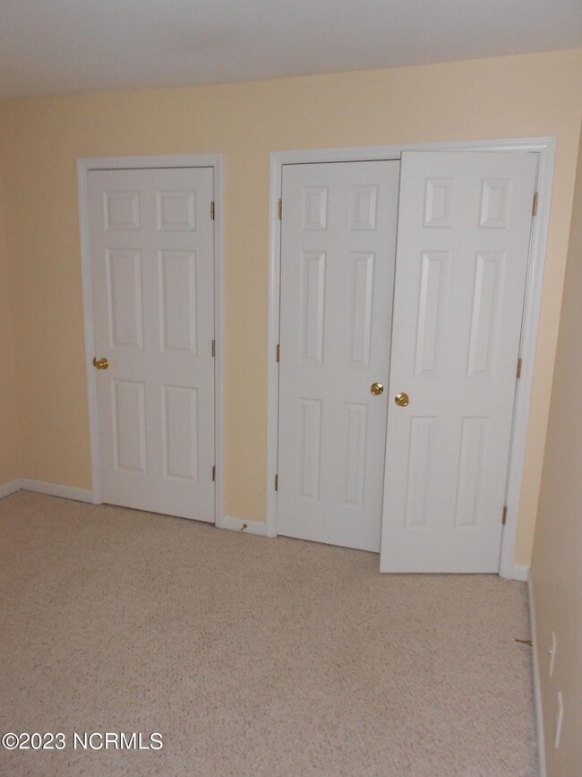 Building Photo - 3960 Winds Ridge Dr