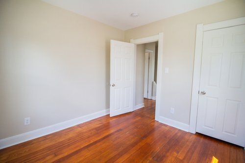 Building Photo - 4122 Fairview Dr
