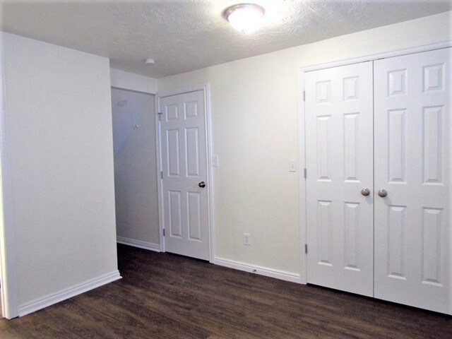 Building Photo - 1102 N 2675 W