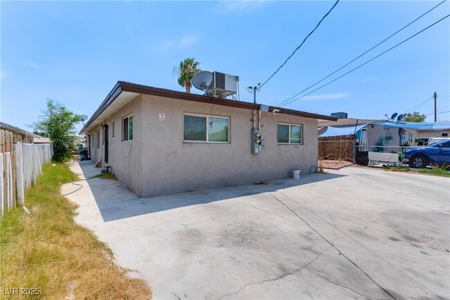 Building Photo - 1811 Linden Ave