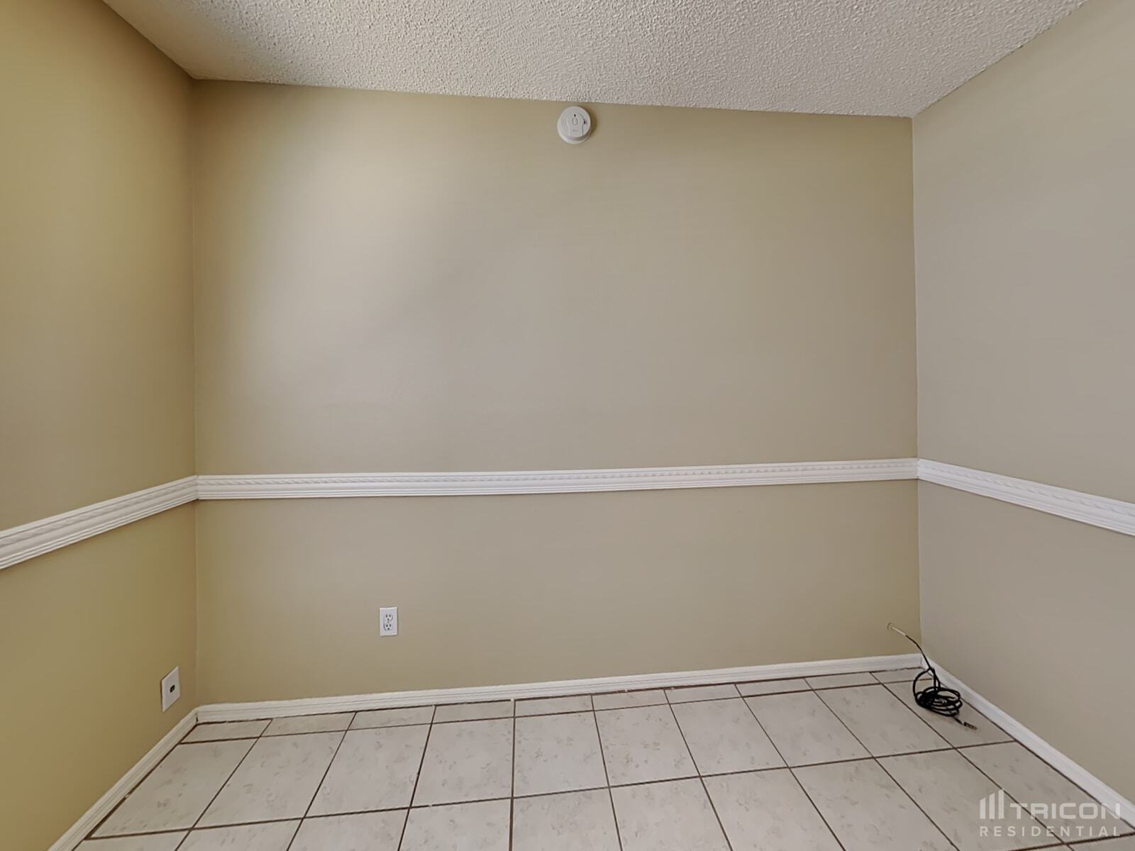 Building Photo - 4763 W Menadota Dr