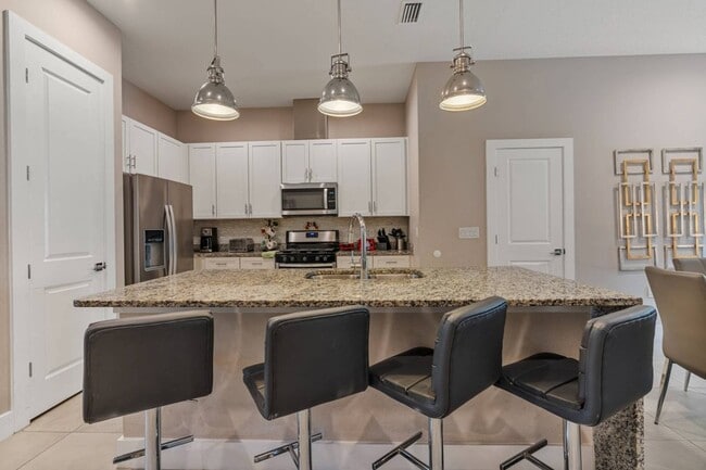 Building Photo - 2664 Sunrise Shores Dr
