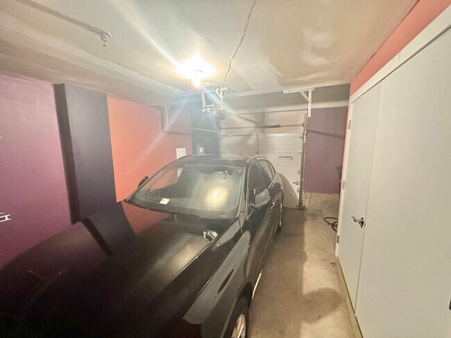 Building Photo - Amazing 3 BR/3.5 BA Townhome in Hyattsville!