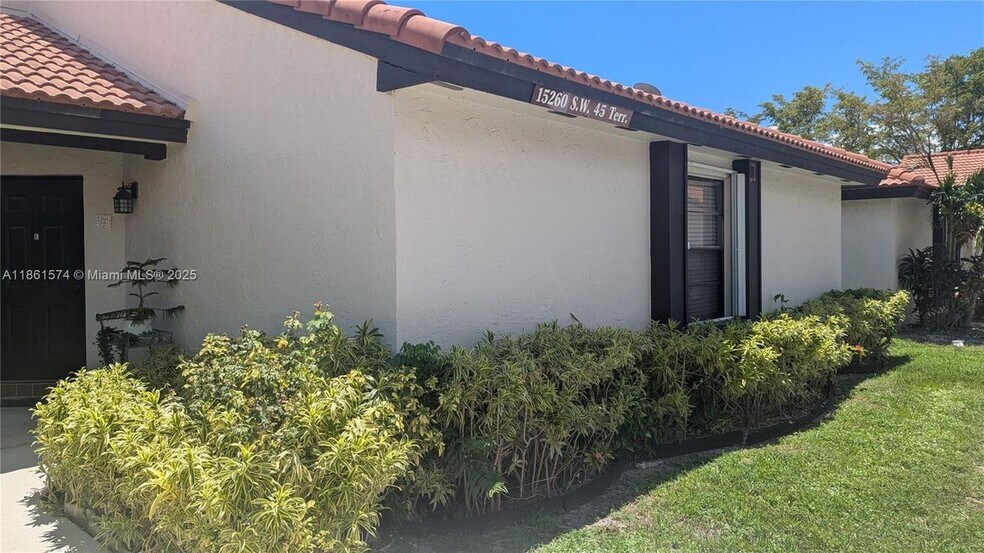 Building Photo - 15260 SW 45th Terrace