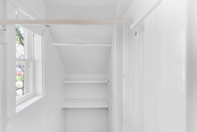 Building Photo - 51 Newbury St