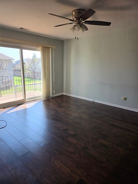 Building Photo - 7030 Park Lane Ct