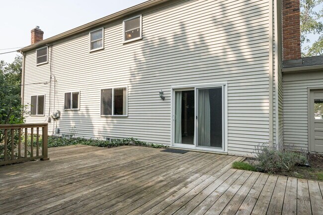 Building Photo - 707 Rutgers Rd