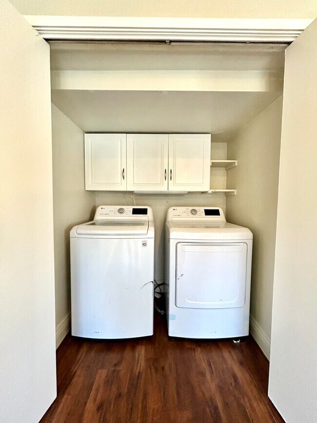 Building Photo - Completely Remodeled 3 Bedroom in La Mesa!! Water/Trash Included