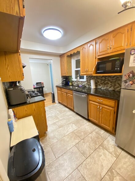 Building Photo - 5300 Harmony Ln