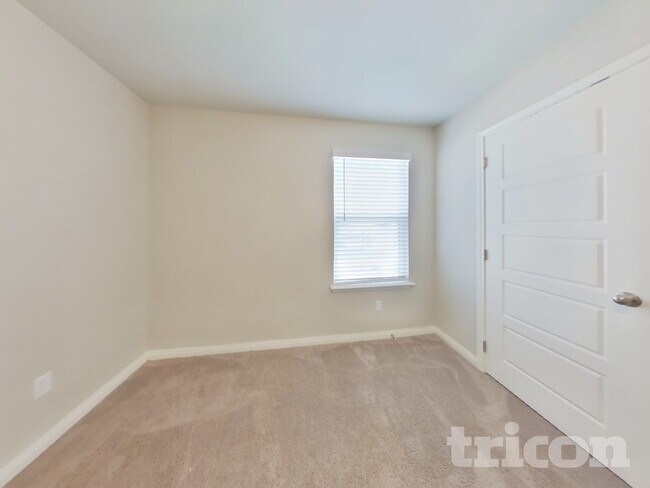 Building Photo - 13532 Emerson Wy