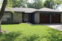 Building Photo - 17026 Stone Stile Dr