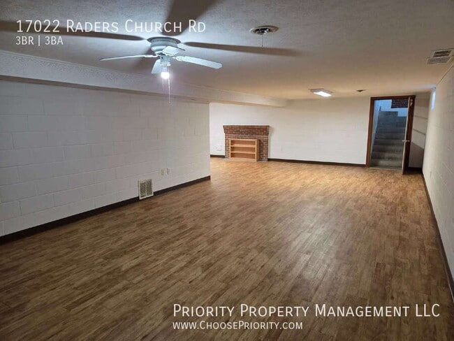 Building Photo - 17022 Raders Church Rd