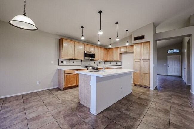 Building Photo - MOVE IN SPECIALS!! Lovely 4-bedroom, 2-bat...