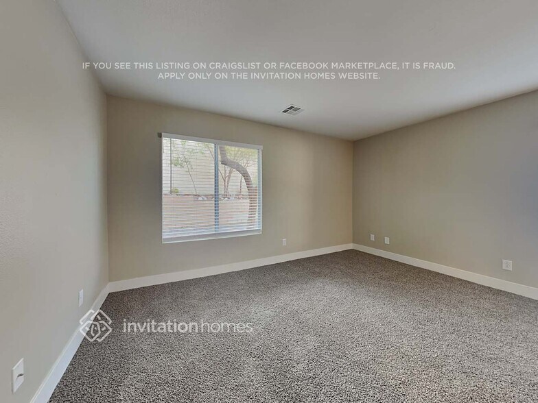 Building Photo - 8648 Shady Pines Dr