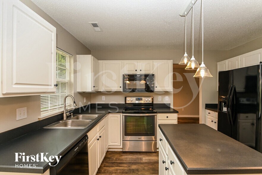 Building Photo - 5288 Moonlight Trail SW