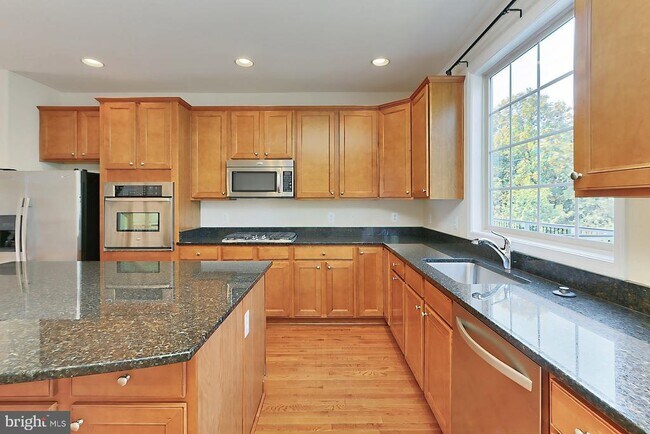 Building Photo - 22219 Falling Terrace