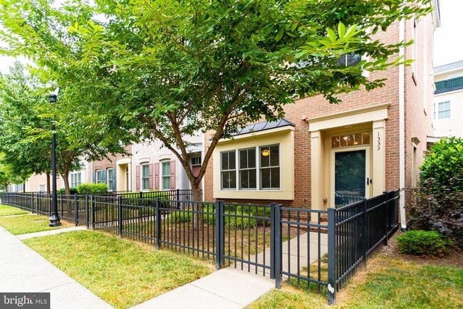 Primary Photo - 1333 Powhatan St