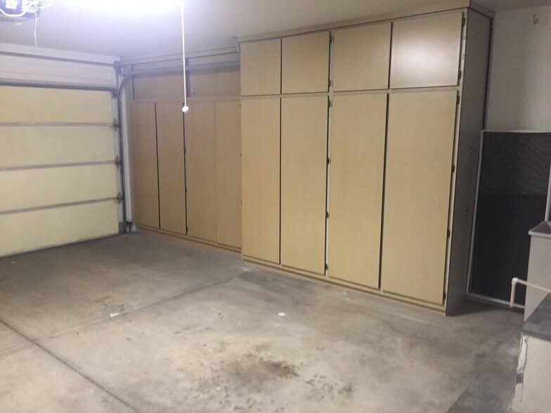 Building Photo - 9109 Grayling Dr