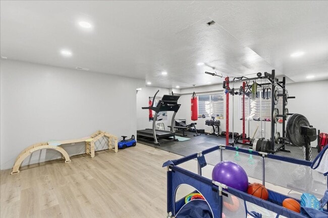 Building Photo - 4 Bedroom Herriman Home