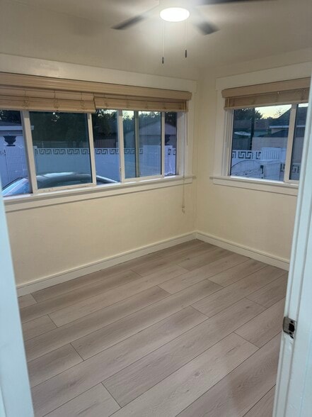 Building Photo - 8702 Stewart and Gray Rd