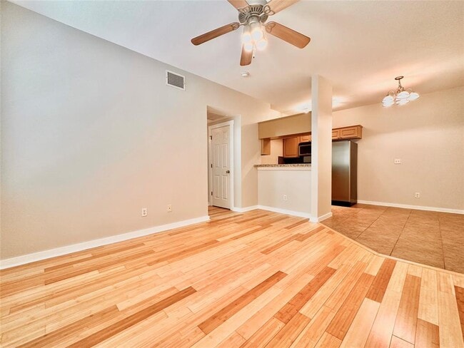 Primary Photo - 2106 Cullen Ave