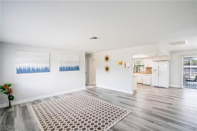 Primary Photo - 1421 SE 29th Terrace