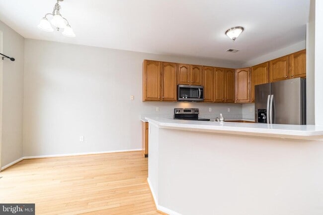 Building Photo - 5128 Barness Ct