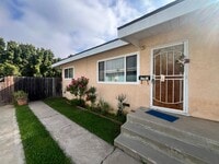 Building Photo - 1184-1186 Elm Avenue