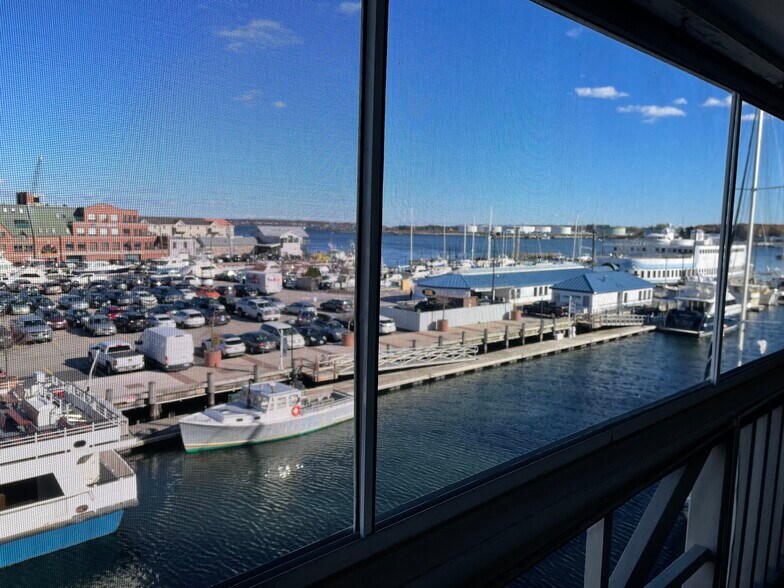 Building Photo - 714 Chandlers Wharf