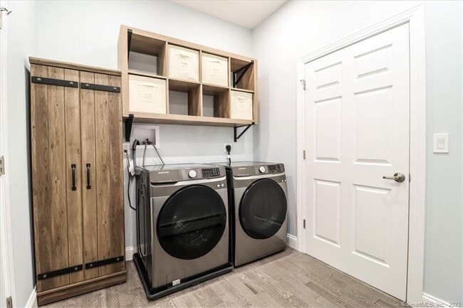 Building Photo - 29 CT-55