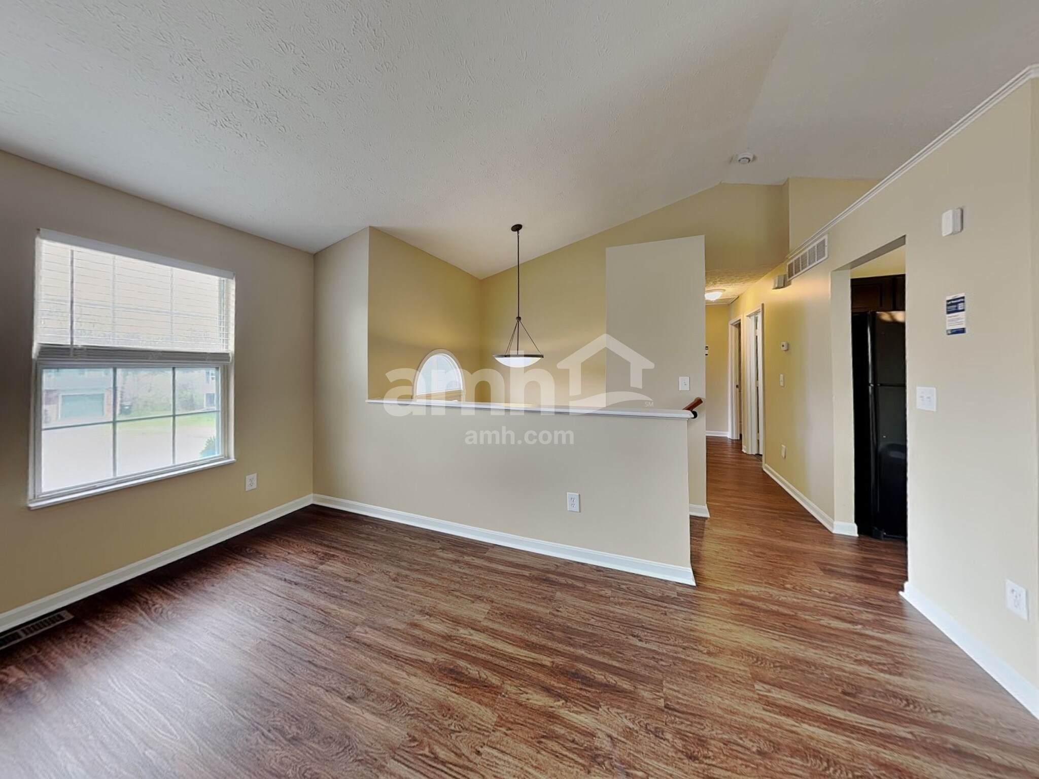 Building Photo - 556 Grouse Ct