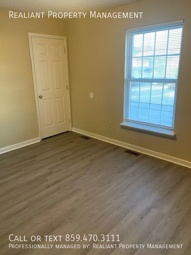 Building Photo - 112 Floyd Ct