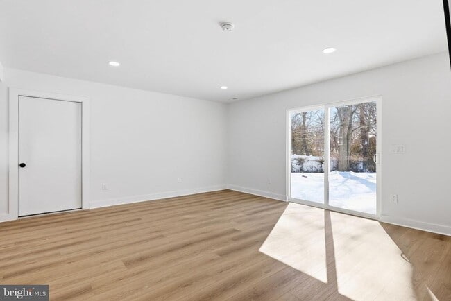 Building Photo - 29 Rocky Pool Ln