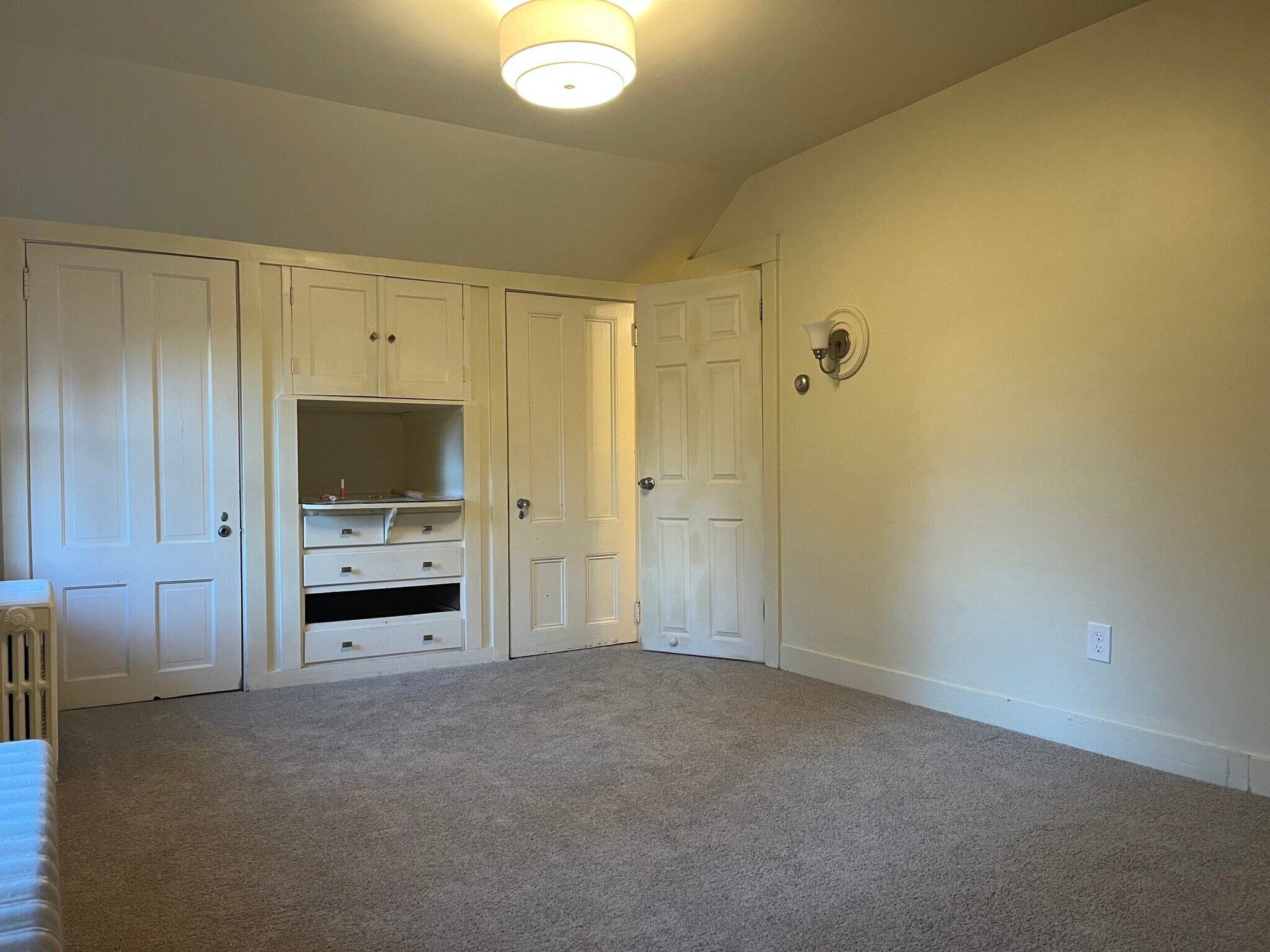 Building Photo - 711 Union St